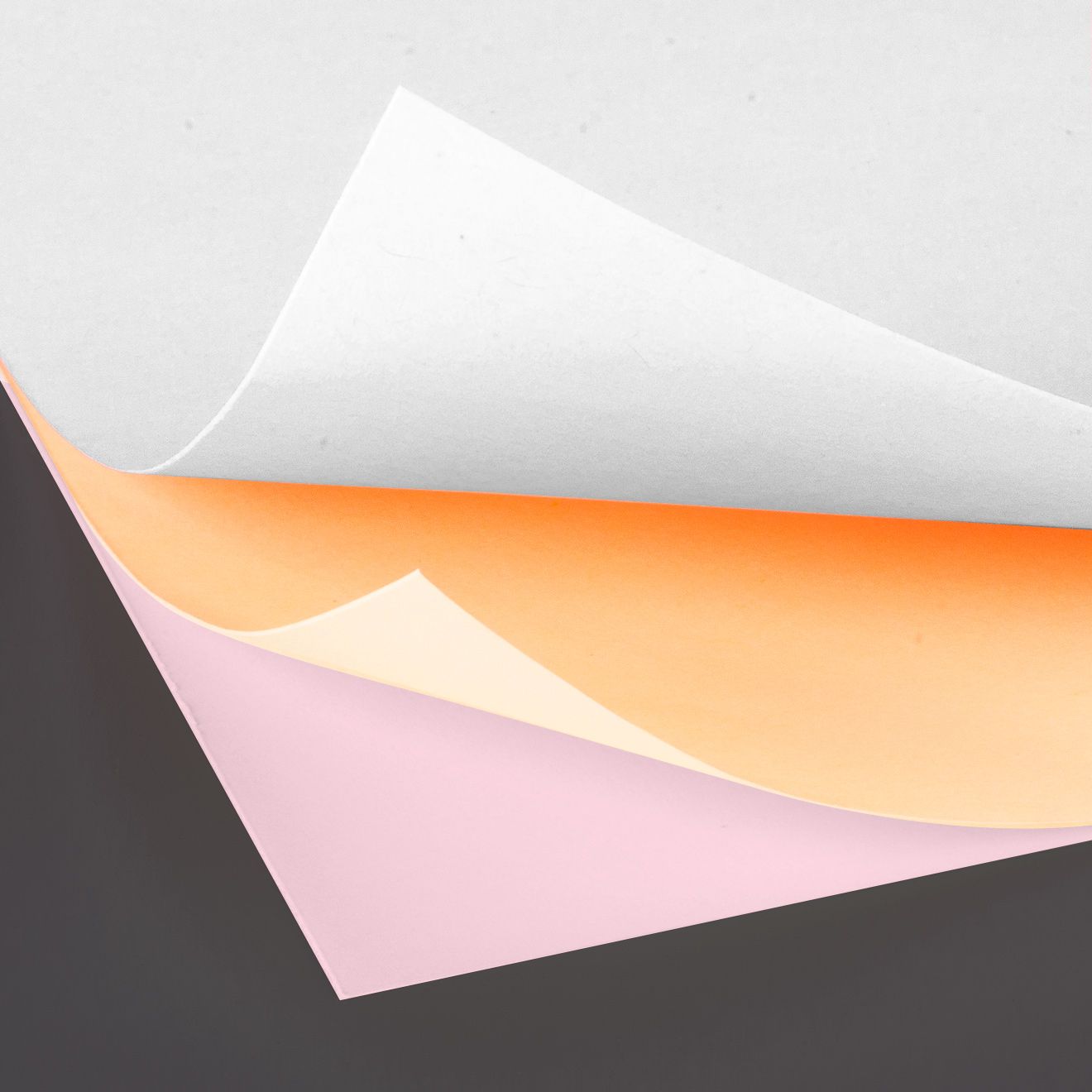 Carta copiativa colorata Carta copiativa colorata: La nostra **Carta copiativa colorata** unisce l'efficacia della tradizione con l'innovazione ecologica. Prodotto in pura cellulosa di origine sostenibile, ques…