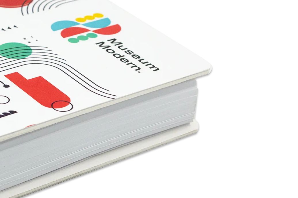 Copertina cartonata rigida bianca Copertina cartonata rigida bianca: La **Copertina cartonata rigida bianca** è un elemento essenziale per i tuoi progetti di stampa. Realizzata con carta patinata Symbol Satin da 300 gr certifica…
