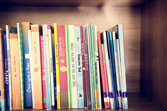 Come rilegare un libro per bambini?: Hai scritto una fantastica storia per piccoli lettori? Scopri come rilegare un libro per bambini che duri nel tempo.