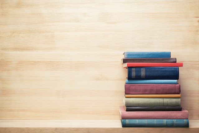 Come stampare e rilegare un libro con copertina rigida: Hai scritto un romando un racconto per ragazzi? Scopri come rilegare un libro con copertina rigida!
