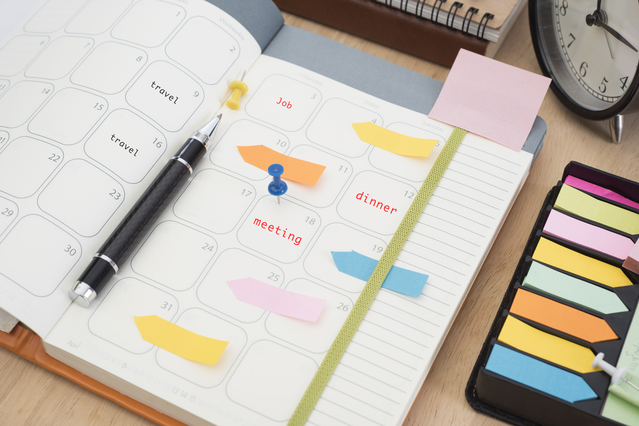Cosa regalare ai collaboratori? Idee per datori di lavoro: Vuoi ringraziare i tuoi dipendenti per il lavoro svolto? Ecco qualche consiglio su cosa regalare ai collaboratori per rinforzare il senso di appartenenza all’a…