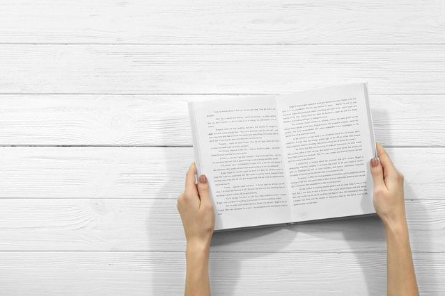 Impaginazione grafica di un libro: 8 motivi per chiedere a Rotostampa: Hai scritto il racconto che tenevi nel cassetto ma non sai come procedere per l'impaginazione grafica del tuo libro? Scopri i servizi offerti da Rotostama.