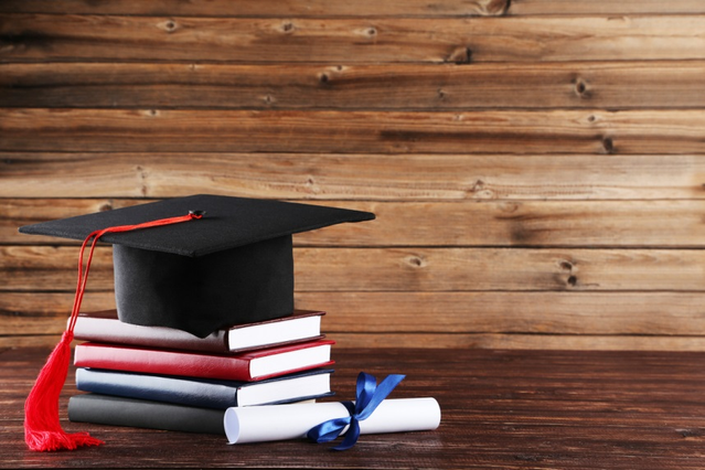 Laurea in vista? Ecco dove stampare la tesi a Roma: Sei un laureando e il giorno fatidico si avvicina? Ecco dove stampare la tesi a Roma per una votazione da 110 e lode.