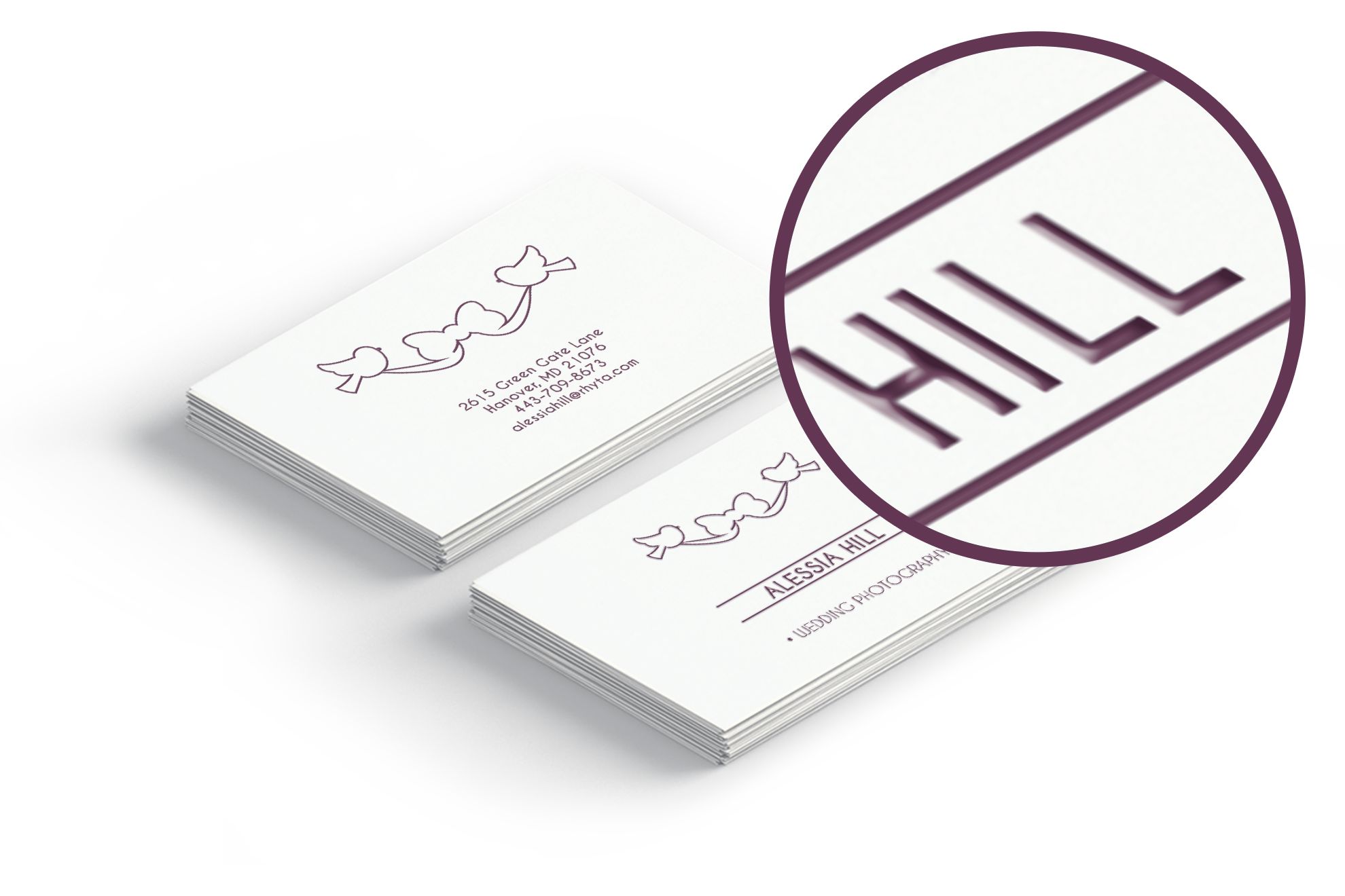 Biglietti a rilievo termico: * Carte bianche, avorio, martellate
* Rilievo dei testi su un lato
* Piacevoli al tatto dal fascino retrò Biglietti a rilievo termico: * Carte bianche, avorio, martellate
* Rilievo dei testi su un lato
* Piacevoli al tatto dal fascino retrò